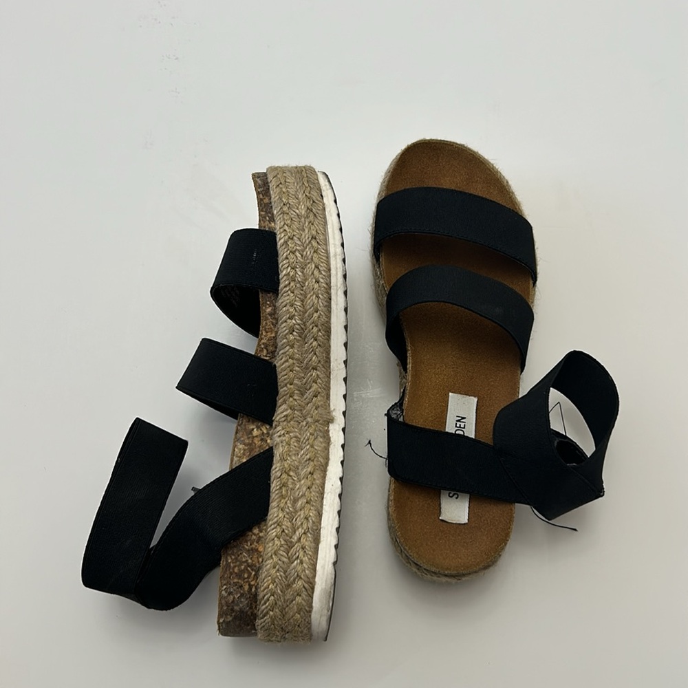 Steve Madden platform sandals